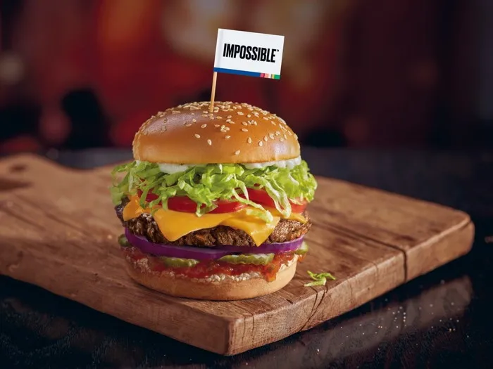 Red Robin Gourmet Burgers Becomes the Largest Restaurant Chain to Serve the Impossible™ Burger