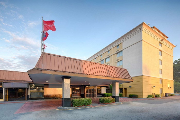 Red Lion Hotel Atlanta Airport Sold for $12.25 Million