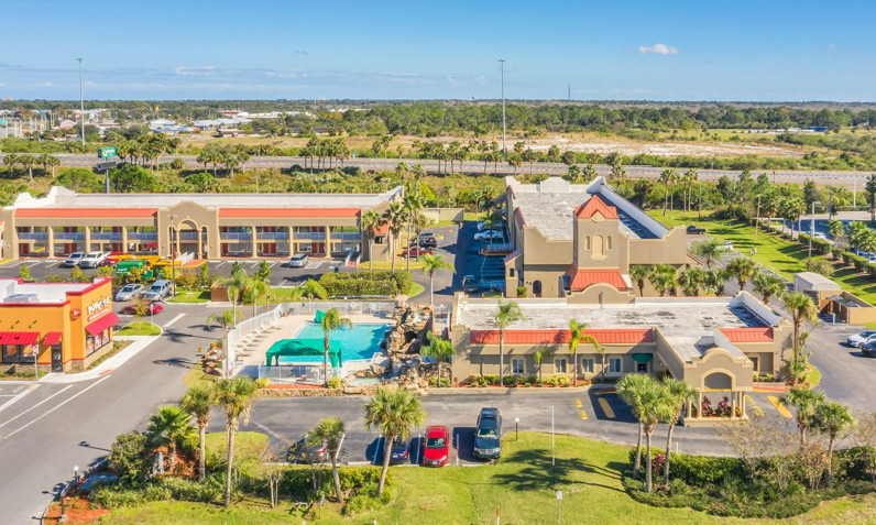 Quality Inn Kennedy Space Center in Titusville, Florida - Aerial view